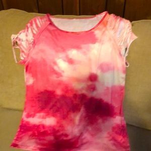 Top like new no tags 65% cotton & 35% polyester
